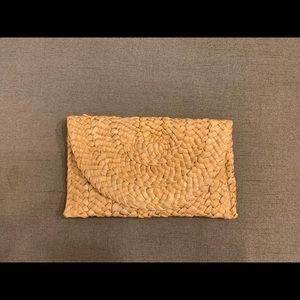 Wicker clutch